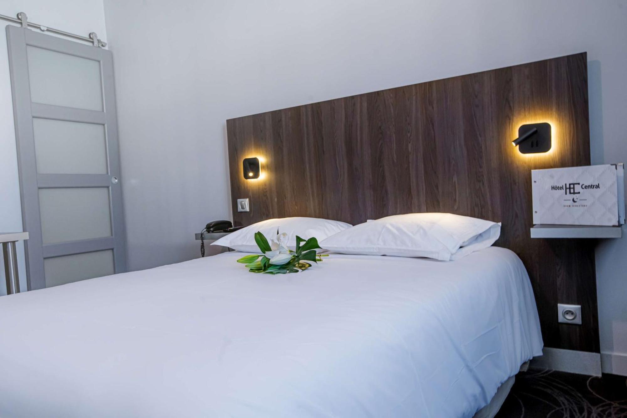 Hotel Central Poitiers Luaran gambar